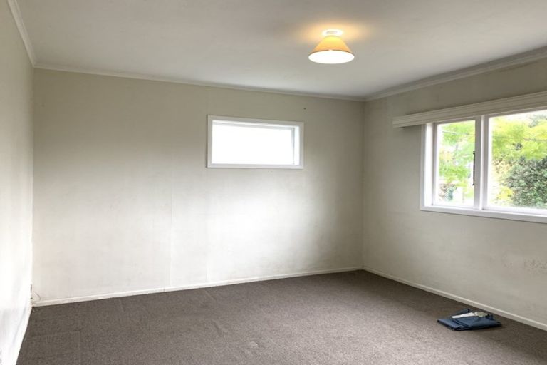 Photo of property in 37 Christmas Road, Manurewa, Auckland, 2102