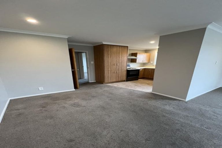 Photo of property in 1/17 Aberfoyle Place, Parklands, Christchurch, 8083