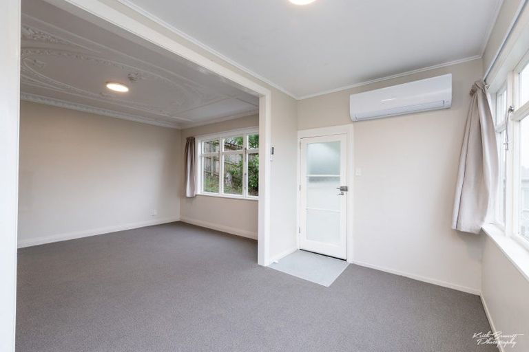 Photo of property in 131 Volga Street, Island Bay, Wellington, 6023
