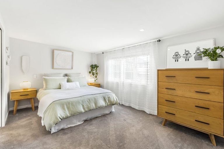 Photo of property in 1/46 Eversleigh Road, Belmont, Auckland, 0622