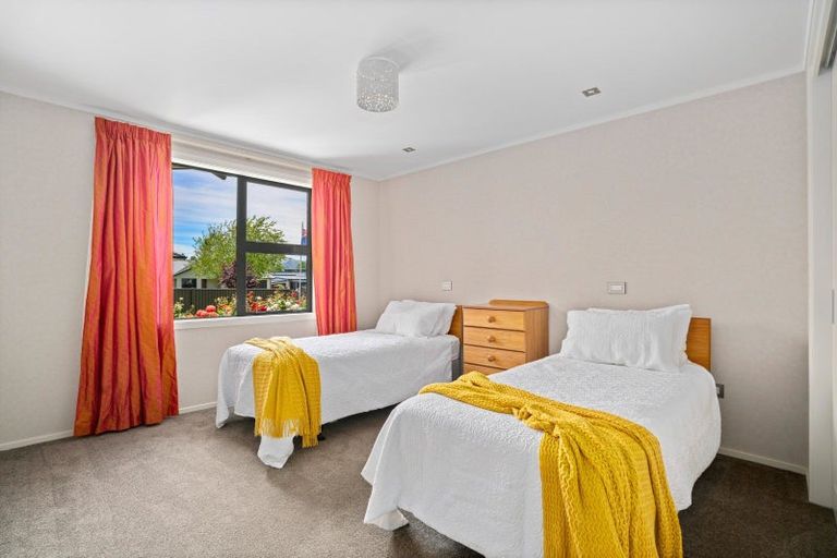 Photo of property in 48 Kelliher Drive, Wanaka, 9305