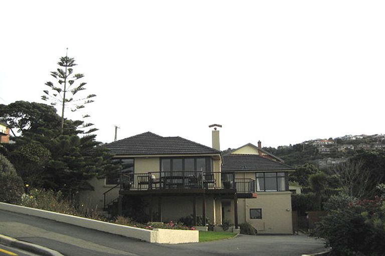 Photo of property in 12 Cliffs Road, Saint Clair, Dunedin, 9012