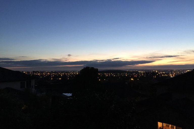 Photo of property in 24 Armstrong Farm Drive, East Tamaki Heights, Auckland, 2016