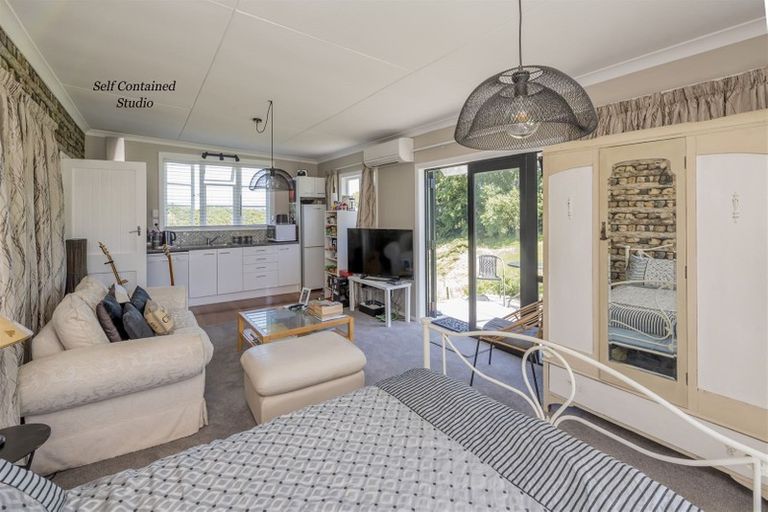 Photo of property in 75 Muhunoa Road West, Ohau, Levin, 5570