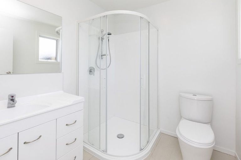 Photo of property in 330 Yaldhurst Road, Russley, Christchurch, 8042