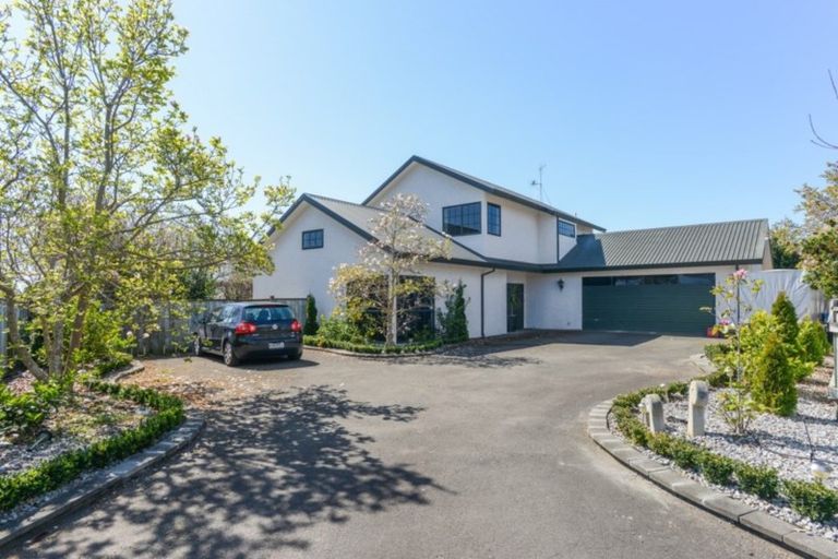 Photo of property in 14 Kingsgate Lane, Havelock North, 4130