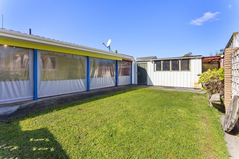 Photo of property in 2 Akron Grove, Totara Park, Upper Hutt, 5018