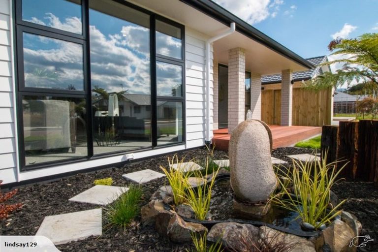 Photo of property in 2 Vesey Drive, Katikati, 3129