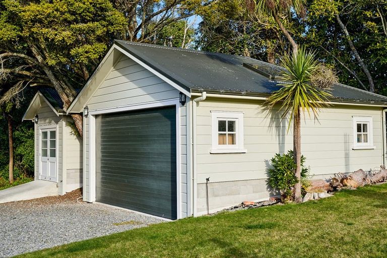 Photo of property in 460 Te Wharau, Admiral Hill, Gladstone, 5883