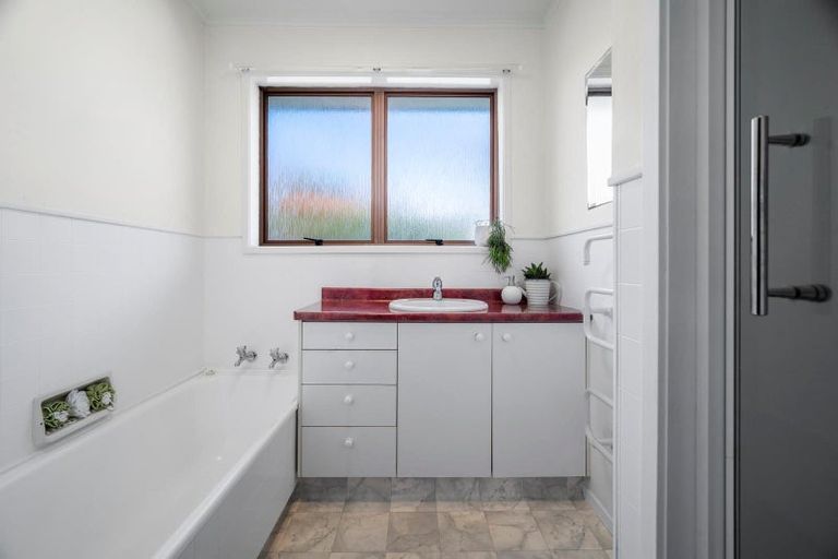 Photo of property in 15 Taiporutu Place, Springfield, Rotorua, 3015