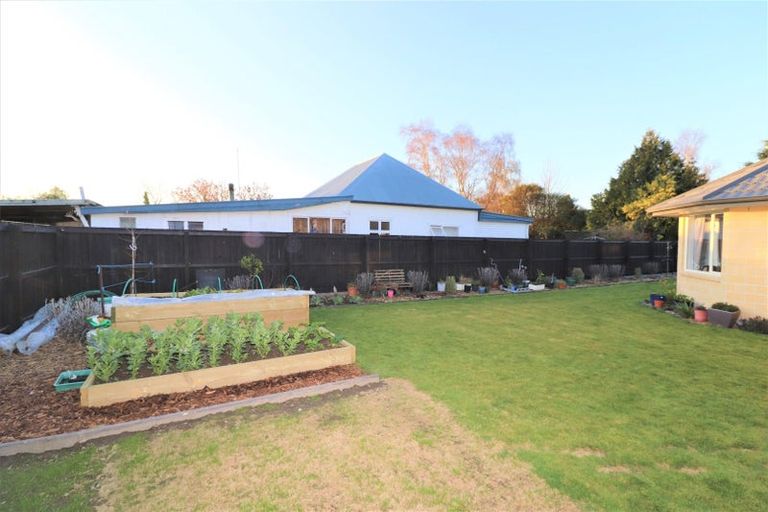 Photo of property in 18 Broad Street, Southbridge, 7602