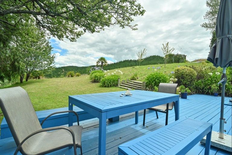 Photo of property in 1664 Kahuranaki Road, Kahuranaki, Havelock North, 4295