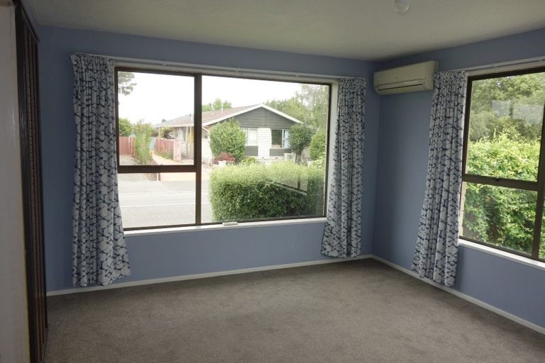 Photo of property in 22a Chipping Lane, Redwood, Christchurch, 8051