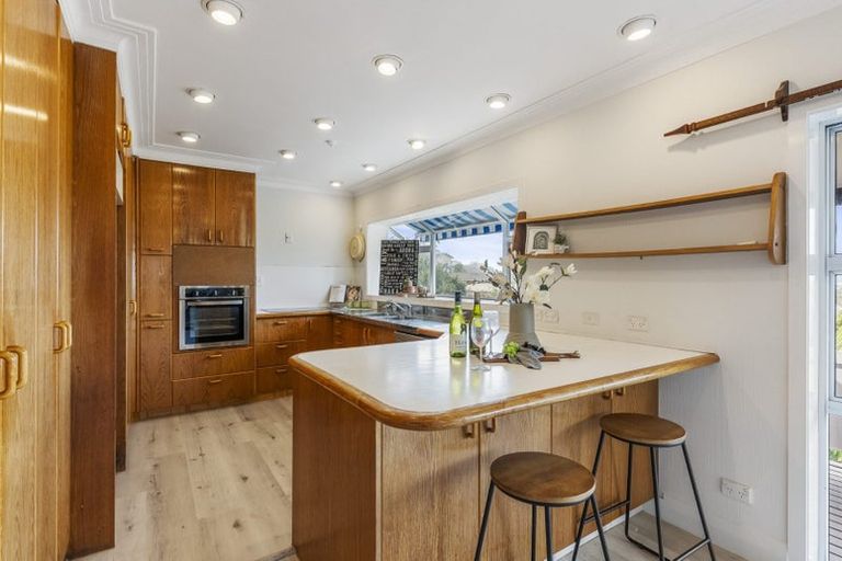 Photo of property in 35 Gretel Place, Hillcrest, Auckland, 0627