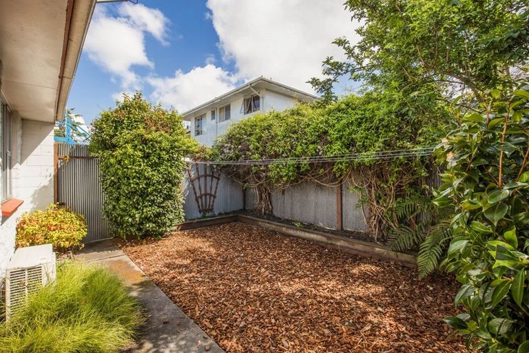 Photo of property in 3/5 Division Street, Riccarton, Christchurch, 8041