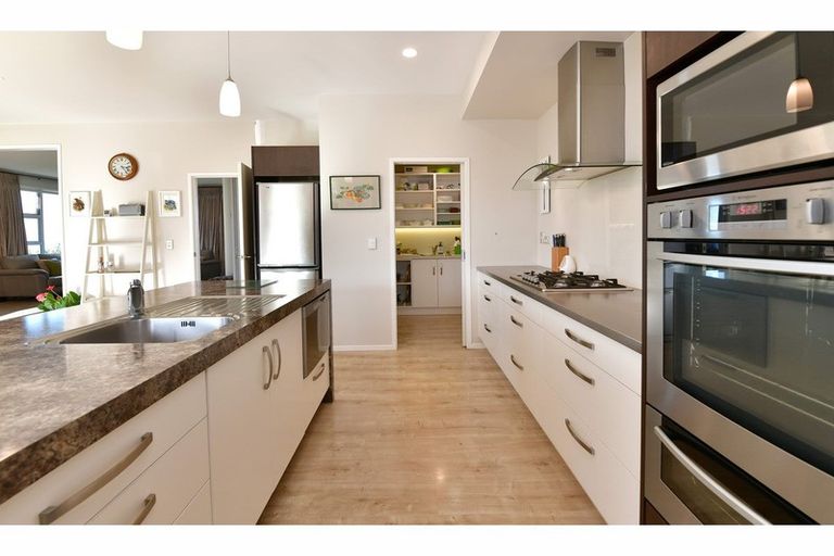 Photo of property in 4 Manhattan Rise, Orewa, 0931