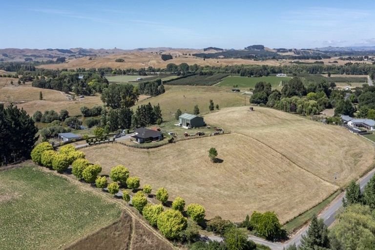 Photo of property in 56 Ireland Road, Waipawa, 4277