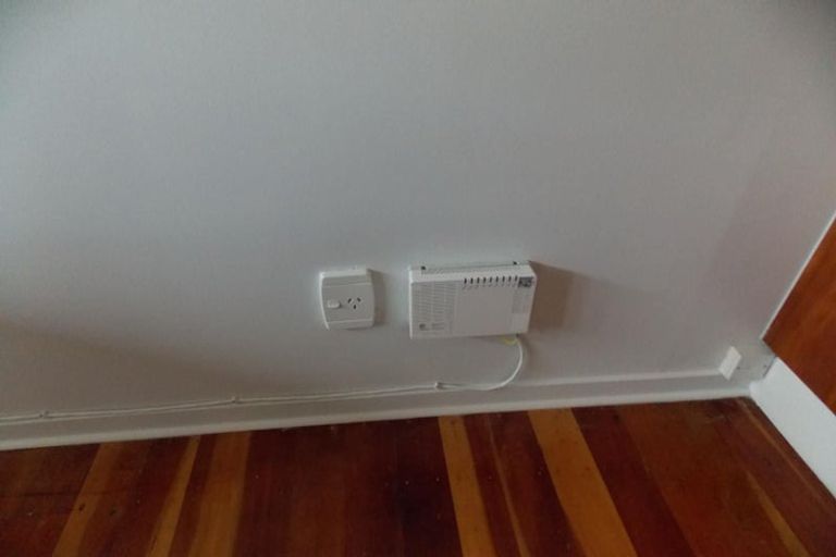 Photo of property in 7-9 School Road, Plimmerton, Porirua, 5026