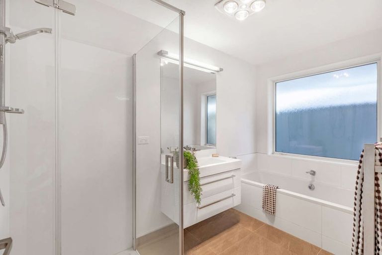 Photo of property in 14 Waimarie Street, Pegasus, 7612