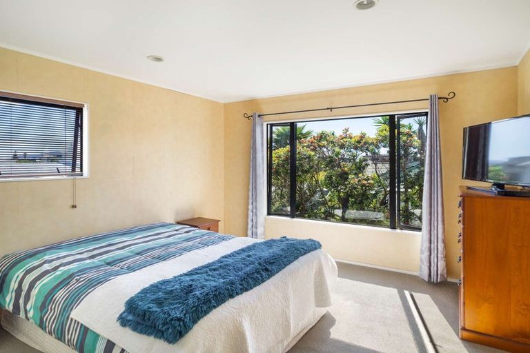 Photo of property in 126 Bream Bay Drive, Ruakaka, 0116