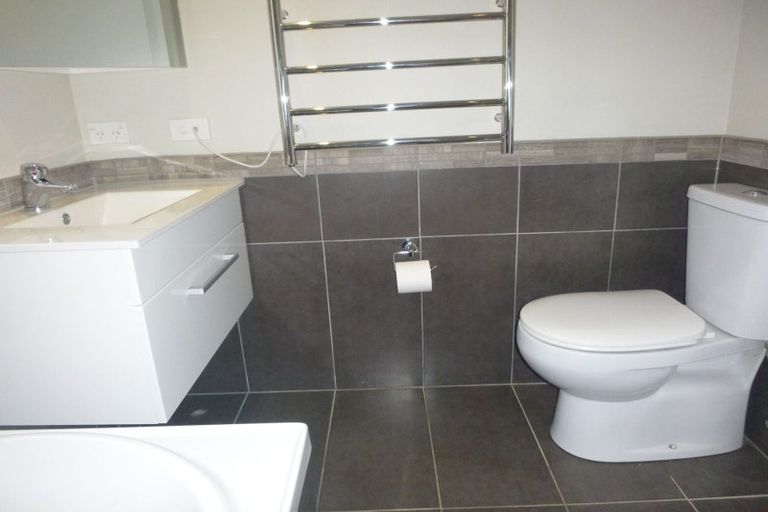 Photo of property in 160 Kings Crescent, Hutt Central, Lower Hutt, 5010