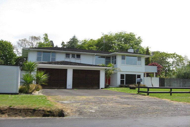 Photo of property in 157 Old Railway Road, Kumeu, 0892