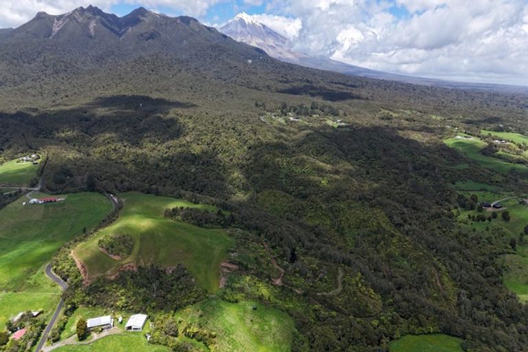 Photo of property in 730 Upper Pitone Road, Pitone, New Plymouth, 4374