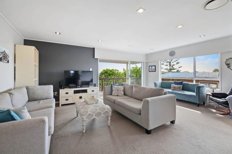 Photo of property in 34 Sunnyhill Crescent, Sunnyhills, Auckland, 2010