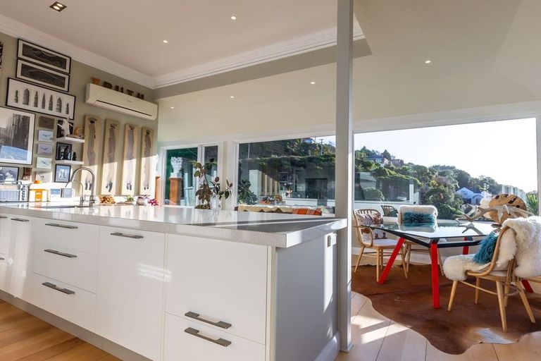 Photo of property in 114 Cliffs Road, Saint Clair, Dunedin, 9012