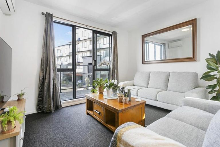 Photo of property in 77/68 Mountain Road, Mount Wellington, Auckland, 1072