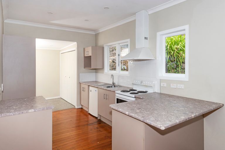 Photo of property in 75 Hatea Drive, Regent, Whangarei, 0112