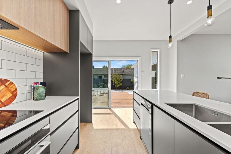 Photo of property in 33 Petrie Street, Richmond, Christchurch, 8013