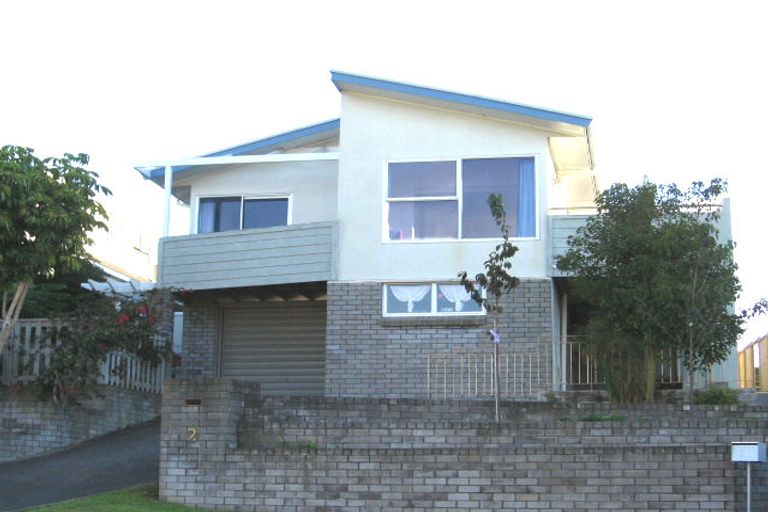 Photo of property in 2/2 Te Akau Crescent, Bucklands Beach, Auckland, 2012