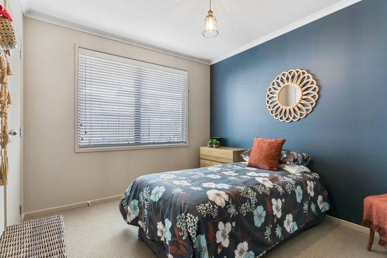 Photo of property in 18 Oriental Parade, Papamoa Beach, Papamoa, 3118