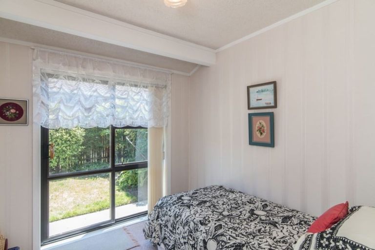 Photo of property in 3b Pinewood Grove, Paraparaumu Beach, Paraparaumu, 5032