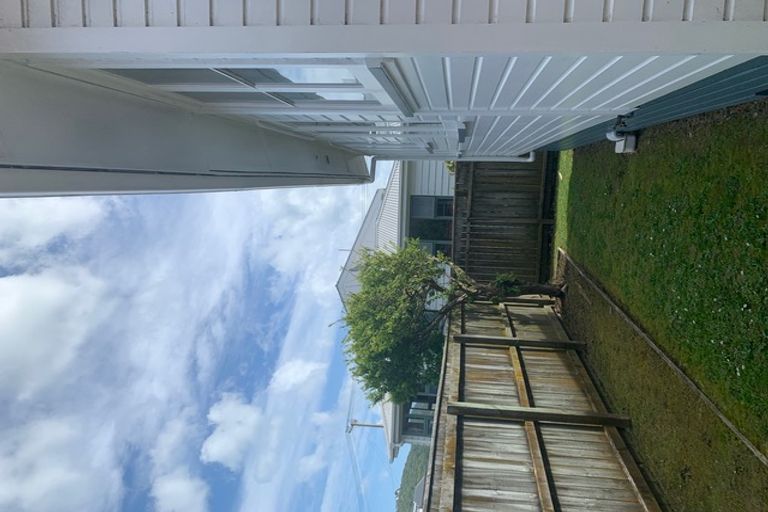Photo of property in 10a Main Road, Titahi Bay, Porirua, 5022