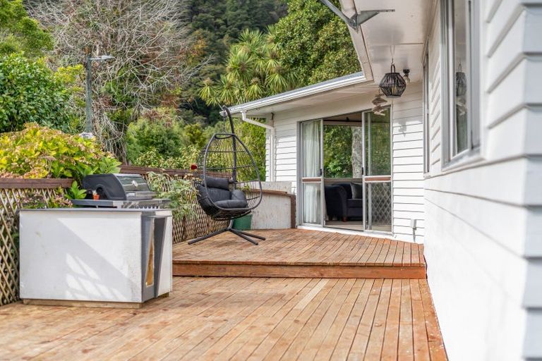 Photo of property in 25 Molloys Road, Te Marua, Upper Hutt, 5018