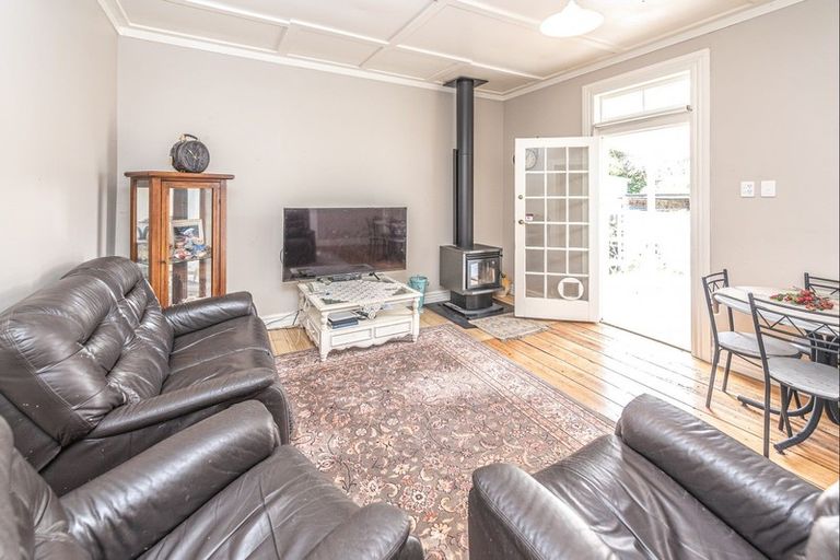 Photo of property in 50 Maxwell Avenue, Durie Hill, Whanganui, 4500