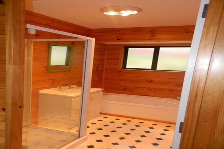 Photo of property in 1-1a Jackson Terrace, Ranui, Porirua, 5024