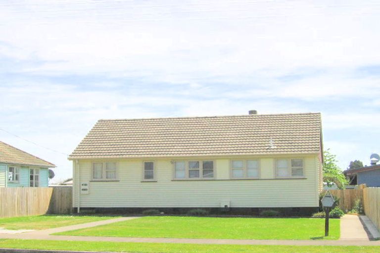 Photo of property in 6 Cureton Street, Morrinsville, 3300