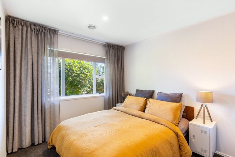 Photo of property in 358 Lake Terrace, Two Mile Bay, Taupo, 3330