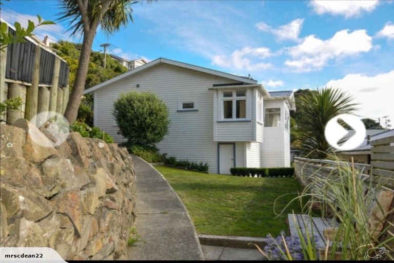 Photo of property in 17 Imperial Terrace, Kilbirnie, Wellington, 6022