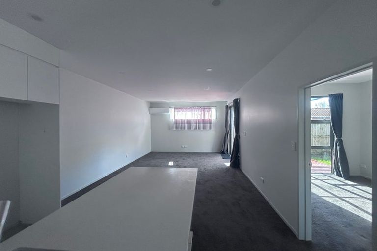 Photo of property in 61b Mcleod Road, Te Atatu South, Auckland, 0610