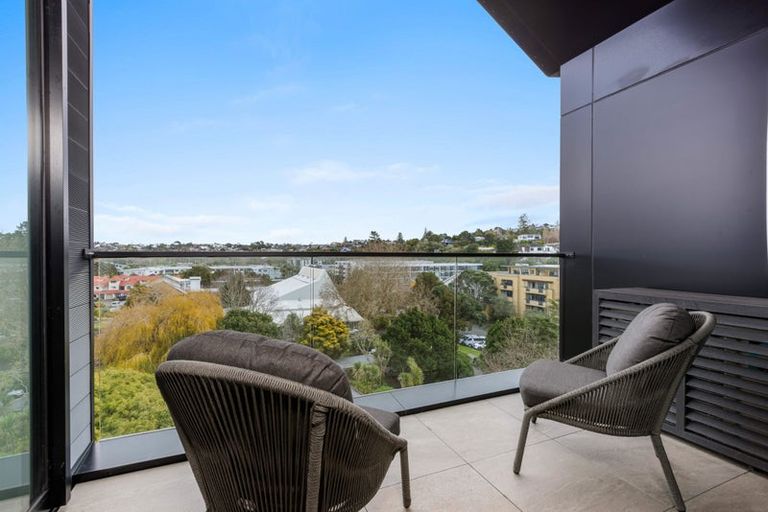 Photo of property in The Victor, 506/4 Bute Road, Browns Bay, Auckland, 0630