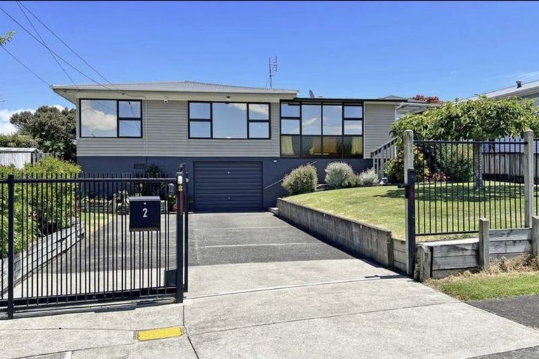 Photo of property in 2 Lincoln Road, Manurewa East, Auckland, 2102