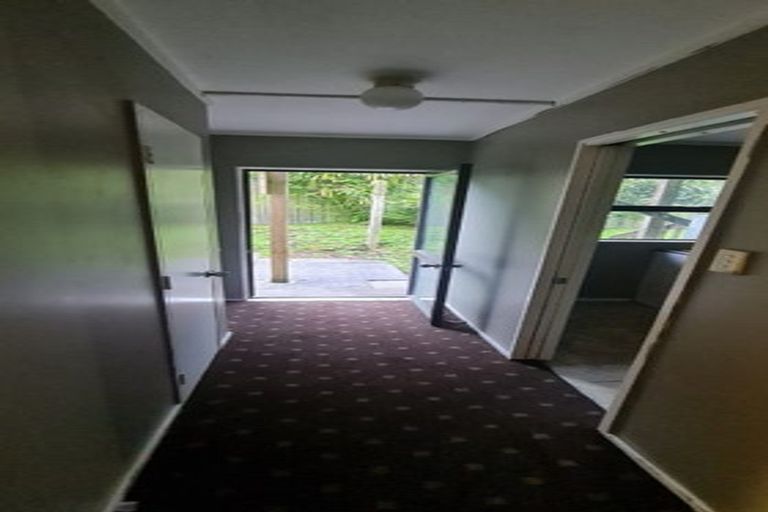 Photo of property in 12a Sabulite Road, Kelston, Auckland, 0602