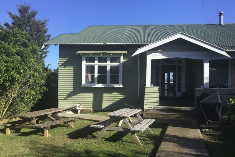 Photo of property in 5464 Russell Whakapara Road, Russell, 0272