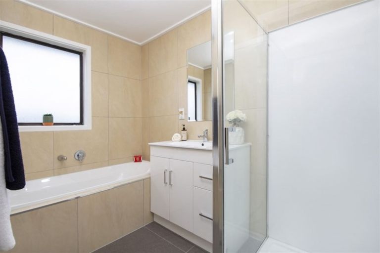 Photo of property in 1/6 Colum Place, Bucklands Beach, Auckland, 2014