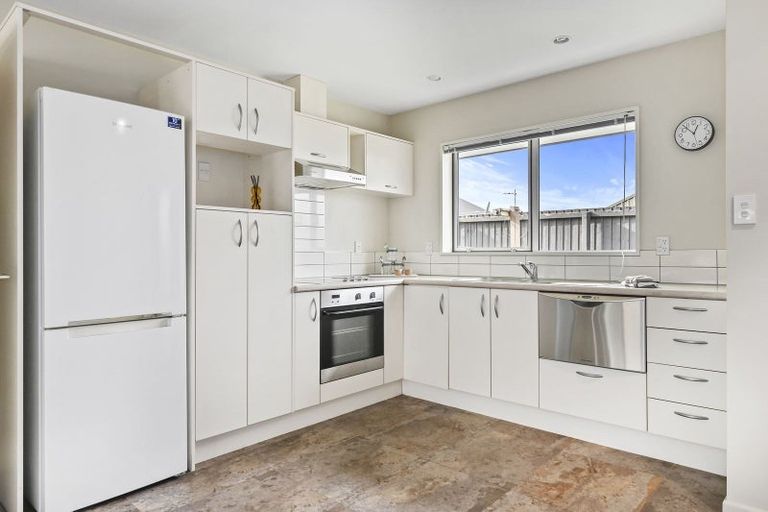 Photo of property in 62 Wattle Drive, New Brighton, Christchurch, 8083