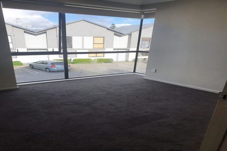 Photo of property in Fern Gardens, 47/51 Ireland Road, Mount Wellington, Auckland, 1060
